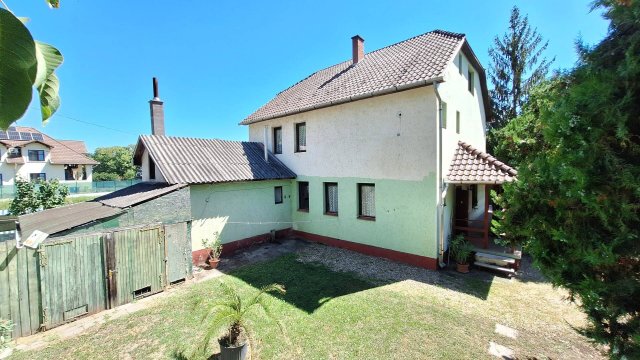 Eladó családi ház, Miskolcon 99 M Ft, 6+2 szobás