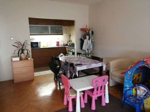 Eladó panellakás, Budapesten, XIV. kerületben 65.2 M Ft, 2 szobás