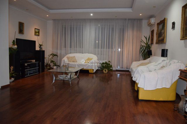 Eladó sorház, Nyíregyházán, Jósa András utcában 99 M Ft