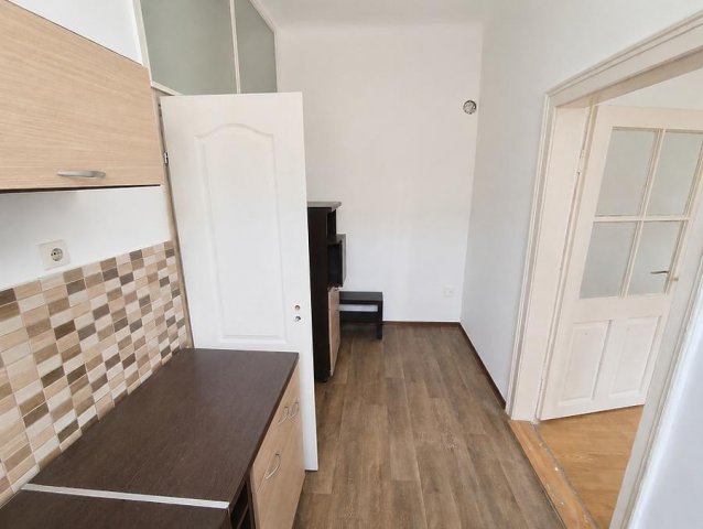 Eladó családi ház, Budapesten, IV. kerületben, Báthory utcában