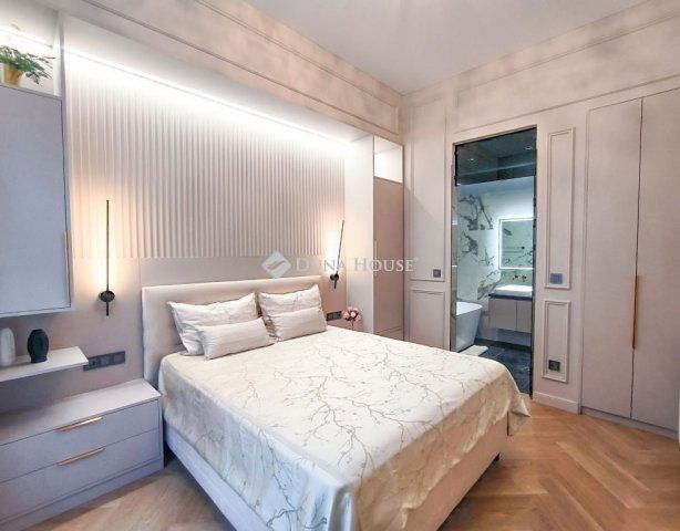 Eladó téglalakás, Budapesten, VI. kerületben 198 M Ft, 3 szobás