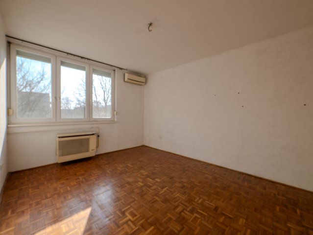 Eladó téglalakás, Debrecenben 46.9 M Ft, 2 szobás