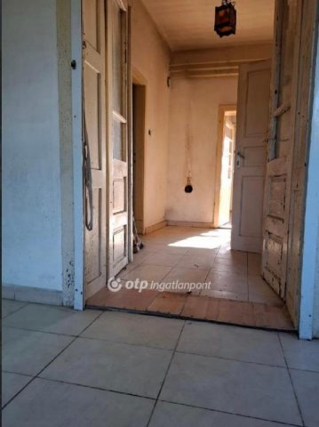 Eladó családi ház, Teklafalun 9.2 M Ft, 2 szobás