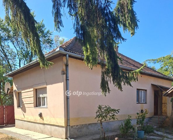 Eladó családi ház, Lőkösházán 17.5 M Ft, 3 szobás