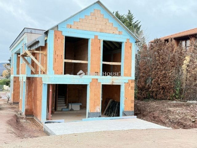 Eladó ikerház, Pécsett 159.9 M Ft, 4 szobás