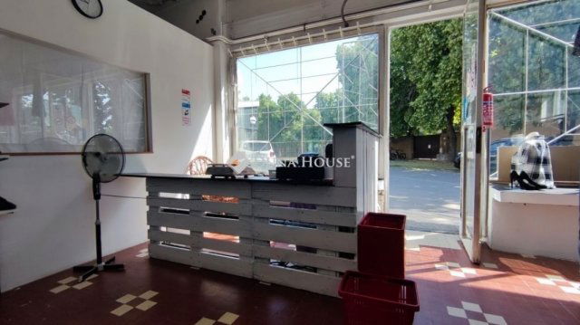 Eladó üzlethelyiség, Hódmezővásárhelyen 34 M Ft