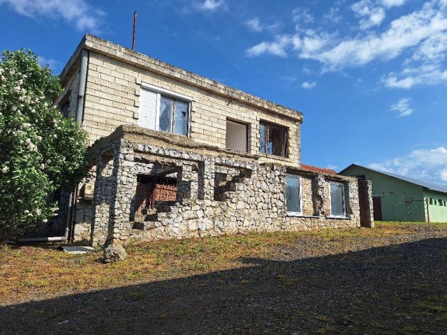 Eladó családi ház, Abádszalókban 19.5 M Ft, 4+2 szobás