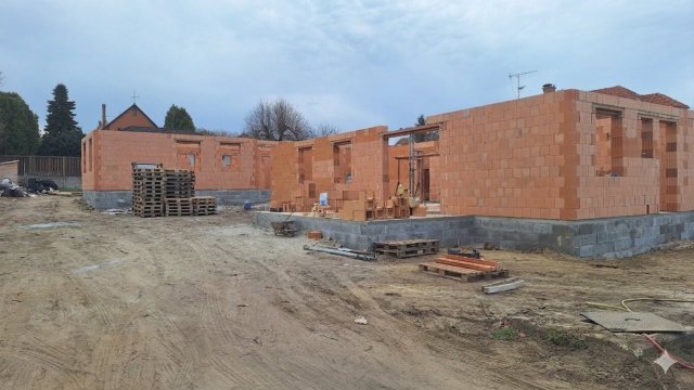 Eladó ikerház, Gödöllőn 129 M Ft, 5 szobás