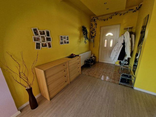 Eladó ikerház, Dunakeszin 149.9 M Ft, 6 szobás