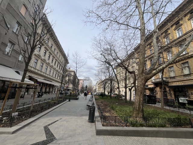 Eladó téglalakás, Budapesten, VI. kerületben 69.99 M Ft