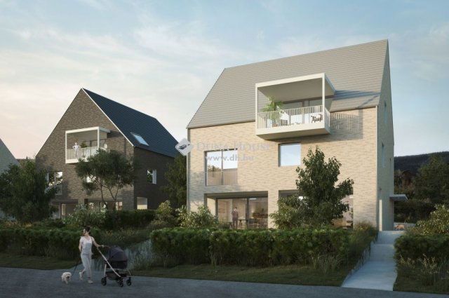 Eladó családi ház, Balatonfüreden 519.225 M Ft, 5 szobás