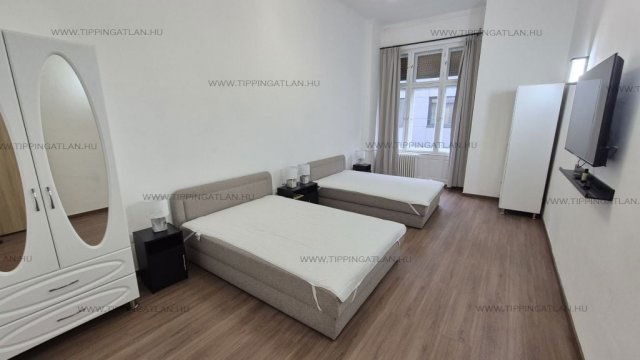 Eladó téglalakás, Budapesten, VII. kerületben, Klauzál utcában