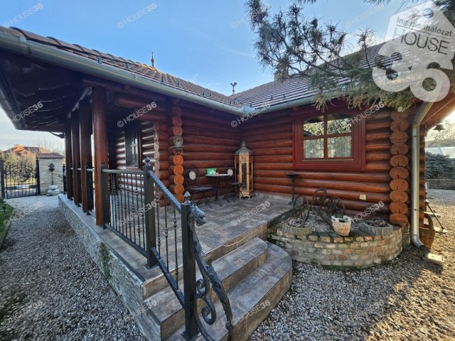 Eladó családi ház, Kecskeméten 169.9 M Ft, 4 szobás