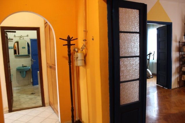 Eladó téglalakás, Pécsett 69.8 M Ft, 3 szobás