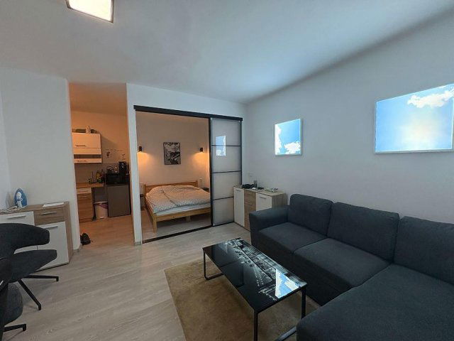 Eladó téglalakás, Budapesten, VI. kerületben, Podmaniczky utcában