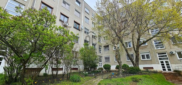 Eladó panellakás, Budapesten, III. kerületben 48.5 M Ft, 1 szobás