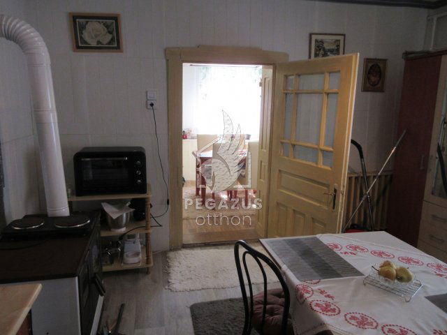 Eladó családi ház, Tarnaleleszen 21.9 M Ft, 2 szobás
