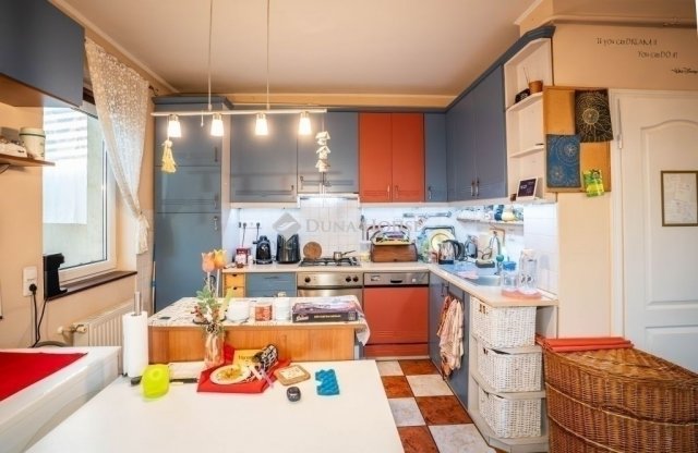 Eladó családi ház, Budapesten, XVIII. kerületben 120 M Ft