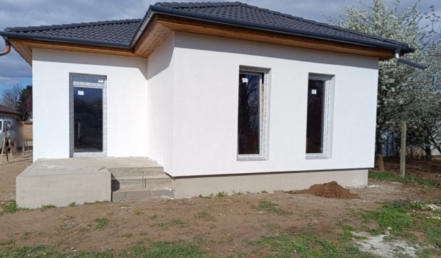 Eladó családi ház, Nyíregyházán 86 M Ft, 3 szobás