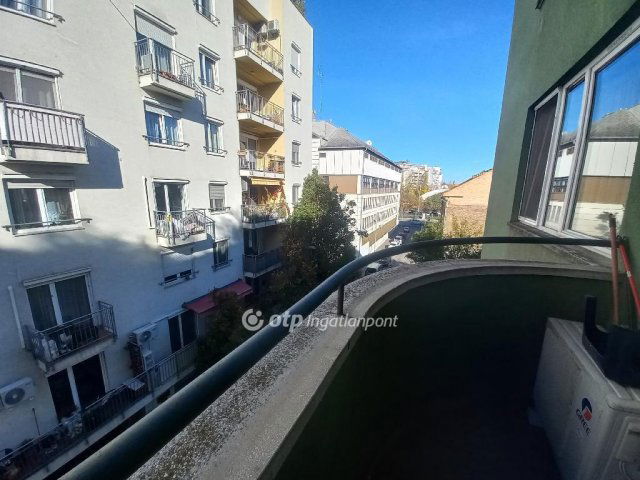 Eladó téglalakás, Budapesten, VII. kerületben 68 M Ft, 1 szobás