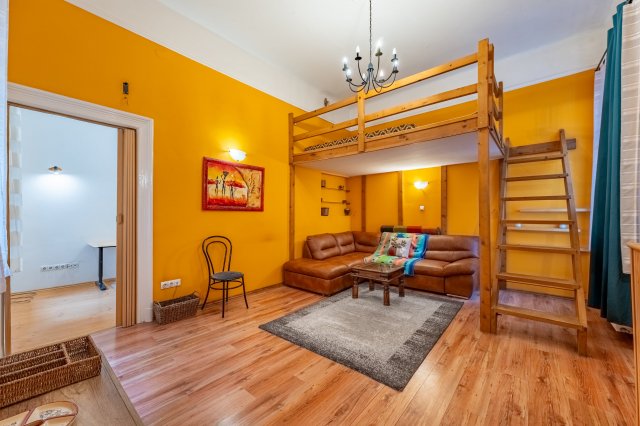 Eladó téglalakás, Budapesten, VI. kerületben 80.88 M Ft