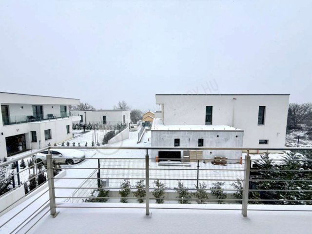 Kiadó téglalakás, albérlet, Budapesten, III. kerületben