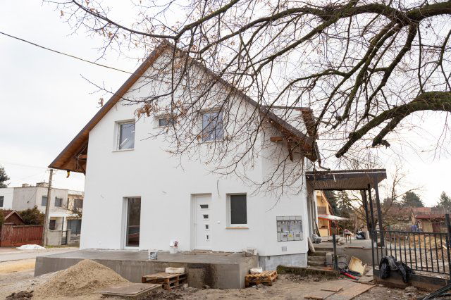 Eladó téglalakás, Balatonakarattyán 133 M Ft, 3 szobás