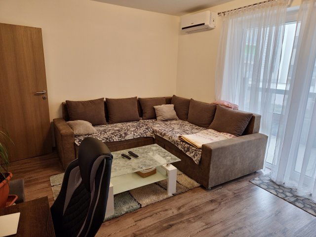 Eladó téglalakás, Debrecenben 97.79 M Ft, 4 szobás