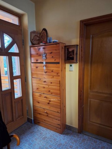 Eladó családi ház, Nyúlon 149.5 M Ft, 4 szobás