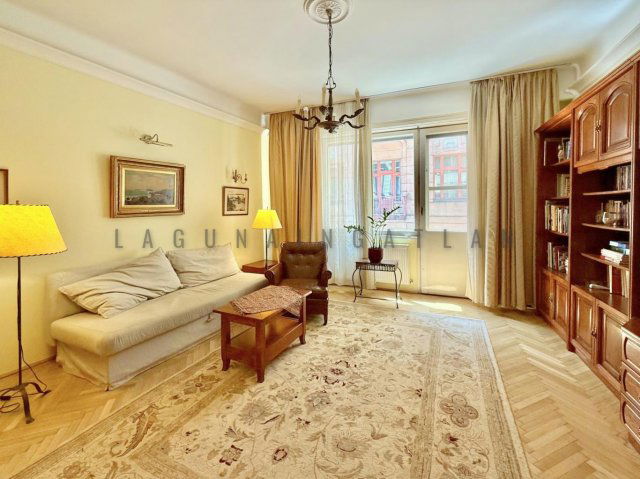 Kiadó téglalakás, albérlet, Budapesten, V. kerületben, 2 szobás