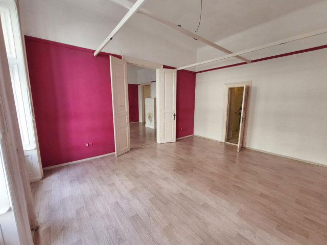 Eladó téglalakás, Budapesten, VI. kerületben 129.9 M Ft