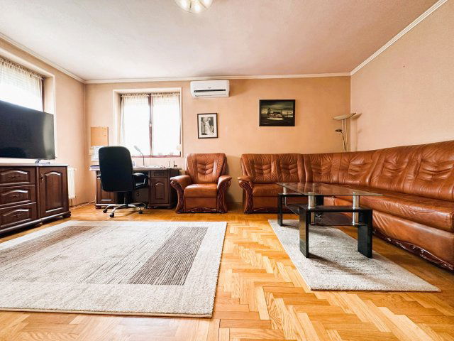 Eladó családi ház, Békéscsabán 55.9 M Ft, 3 szobás