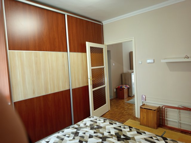 Kiadó téglalakás, albérlet, Miskolcon, Gyula utcában, 2 szobás