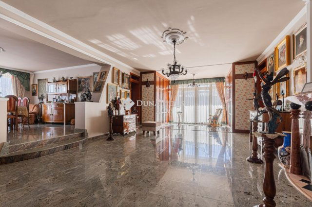 Eladó családi ház, Budapesten, XVI. kerületben 429 M Ft