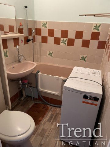 Kiadó családi ház, albérlet, Dunaújvárosban 130 E Ft / hó