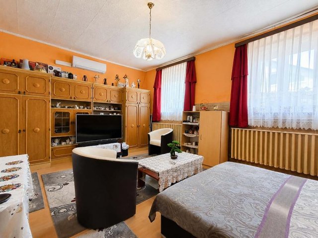 Eladó családi ház, Budapesten, XV. kerületben 77.5 M Ft