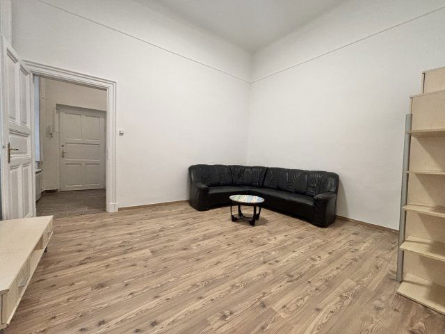 Kiadó téglalakás, albérlet, Budapesten, VI. kerületben