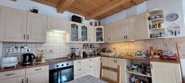 Eladó családi ház, Pázmándon 69.5 M Ft, 2 szobás