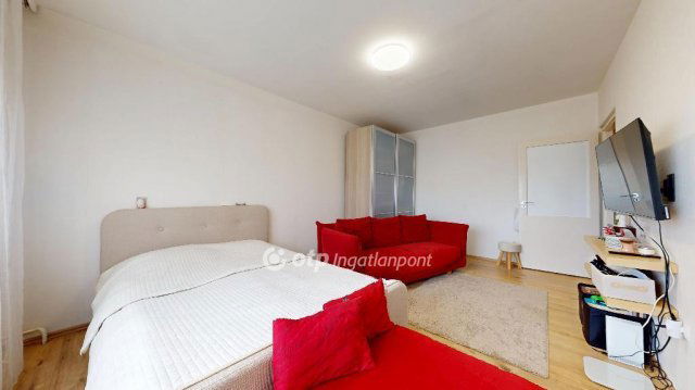 Eladó panellakás, Miskolcon 28.5 M Ft, 2 szobás