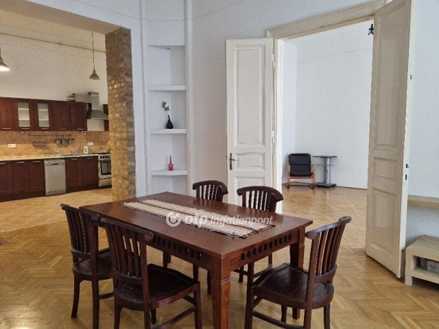 Eladó téglalakás, Budapesten, VII. kerületben 128.5 M Ft