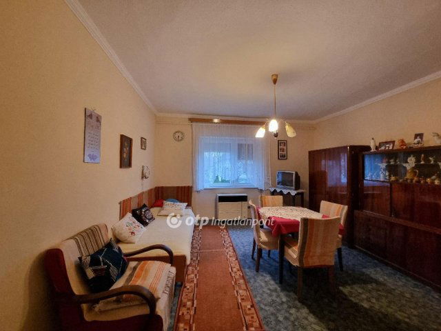 Eladó családi ház, Somlószőlősön 23.9 M Ft, 2 szobás