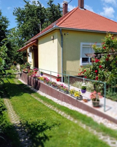 Eladó családi ház, Kehidakustányban 71 M Ft, 3 szobás