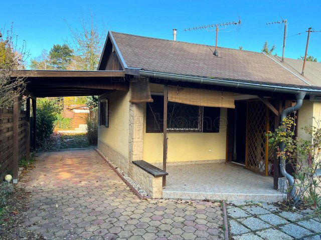 Eladó nyaraló, Siófokon 62 M Ft, 3 szobás / költözzbe.hu