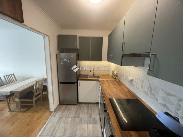 Eladó panellakás, Győrött, Földes Gábor utcában 53 M Ft