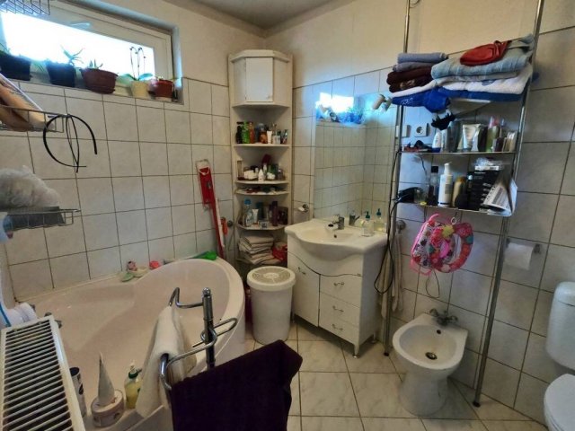 Eladó sorház, Veszprémben 115 M Ft, 4+1 szobás