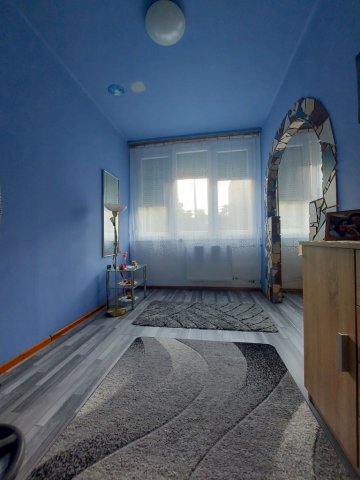 Eladó panellakás, Szabadegyházán 34.9 M Ft, 4 szobás