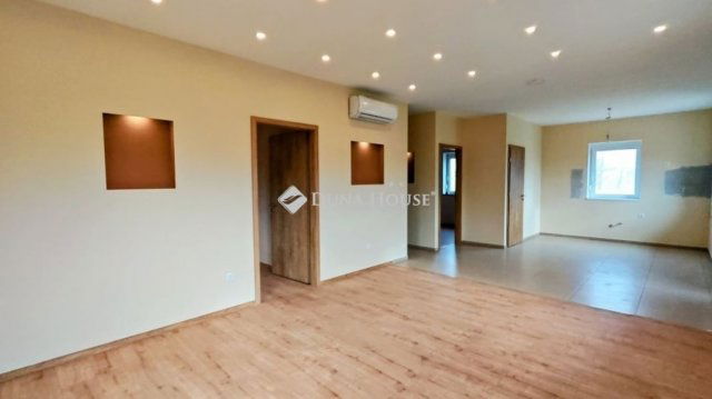 Eladó családi ház, Kecskeméten 79.9 M Ft, 3 szobás