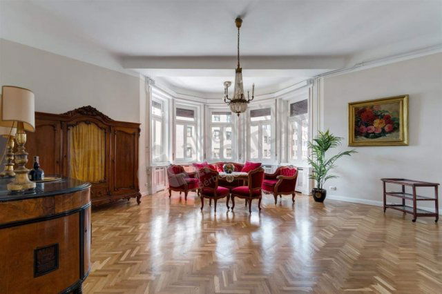 Kiadó téglalakás, albérlet, V. kerületben, Balassi Bálint utcában