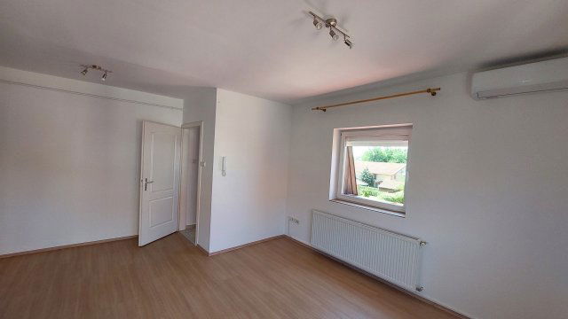 Kiadó téglalakás, albérlet, Dunakeszin 200 E Ft / hó