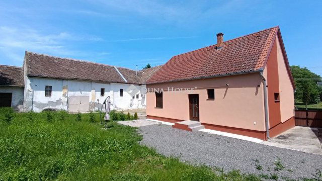Eladó családi ház, Lippón 41.902 M Ft, 3 szobás